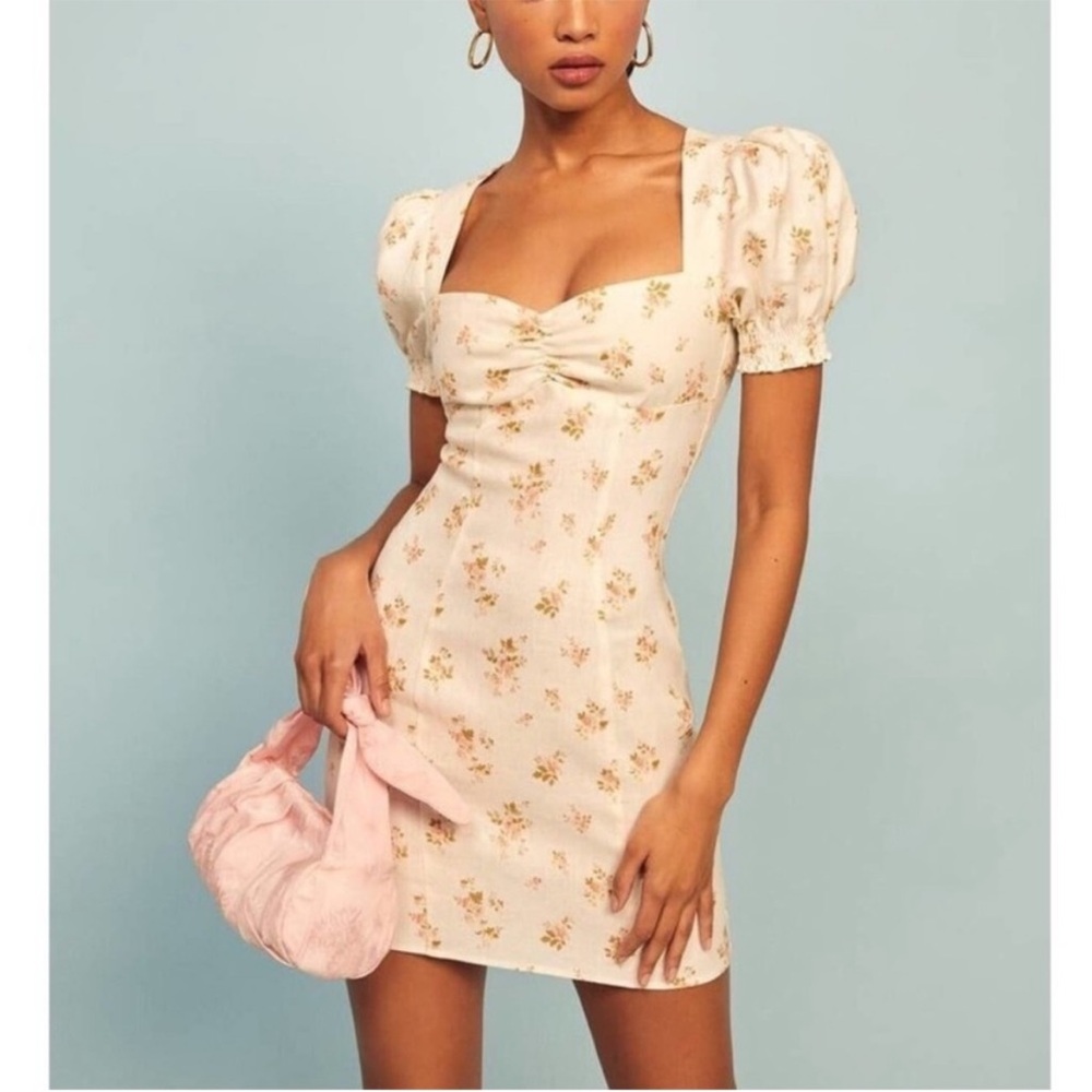 Reformation Gina Mini Dress in Mildred. Linen White Floral